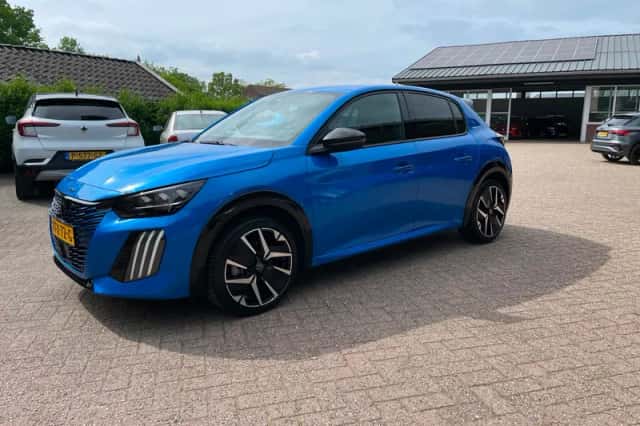 Peugeot 208 (2025) thumbnail 1
