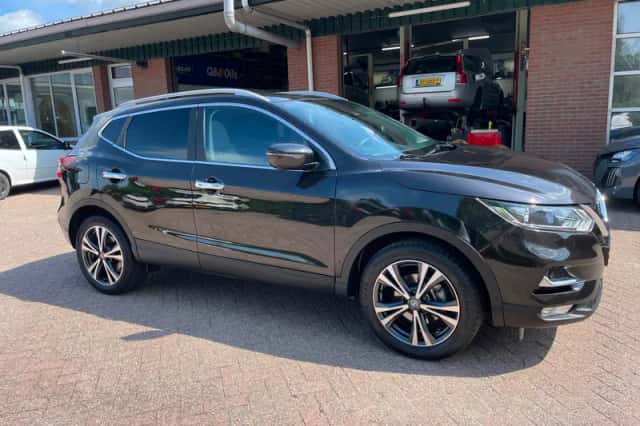 Nissan Qashqai (2019) thumbnail 3