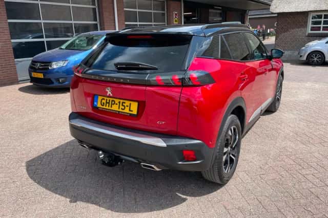 Peugeot 2008 (2022) thumbnail 3