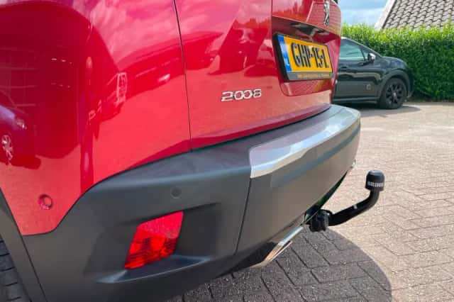 Peugeot 2008 (2022) thumbnail 5