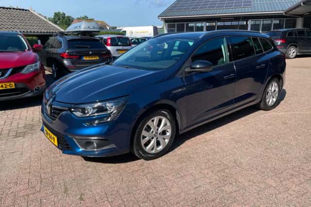 Renault Mégane (2018) thumbnail 1
