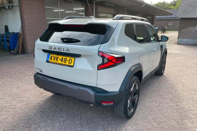 Dacia Duster (2024) thumbnail 4