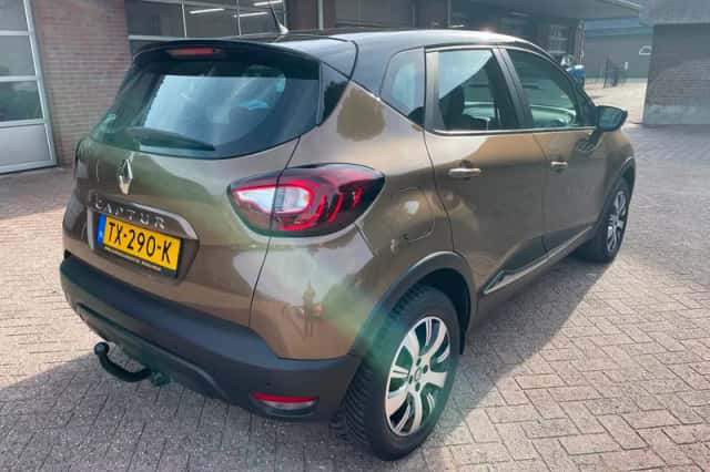 Renault Captur (2018) thumbnail 4