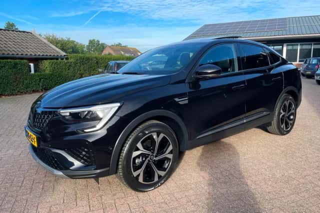 Renault Arkana (2024) thumbnail 1