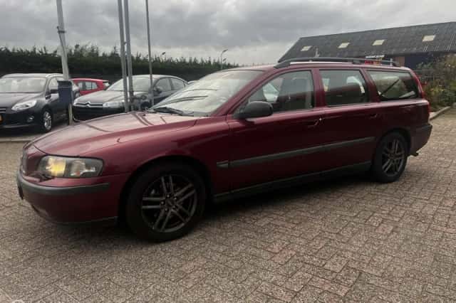 Volvo V70 (2003) thumbnail 1
