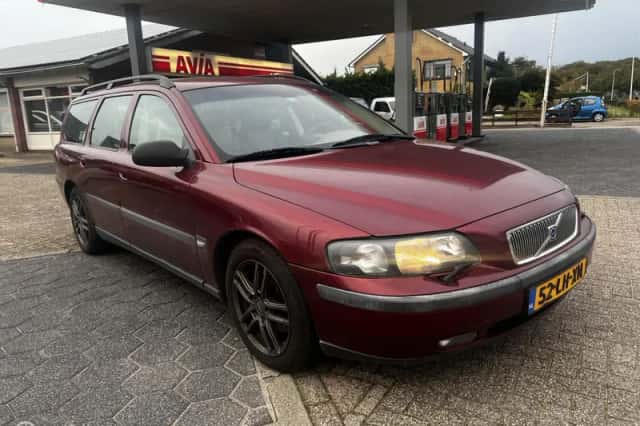 Volvo V70 (2003) thumbnail 2
