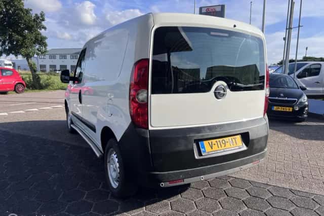 Opel Combo (2018) thumbnail 4