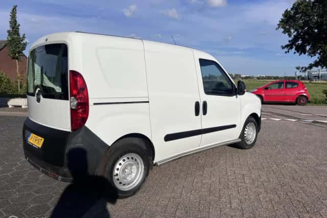 Opel Combo (2018) thumbnail 6