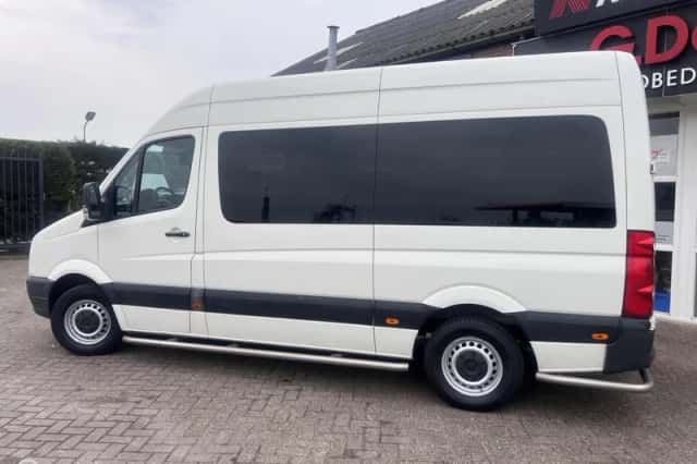 Volkswagen Crafter (2010) thumbnail 2