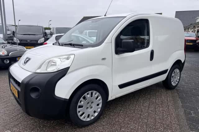 Peugeot Bipper (2017) thumbnail 1