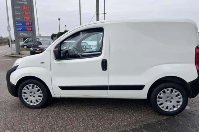 Peugeot Bipper (2017) thumbnail 2