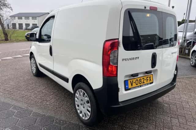 Peugeot Bipper (2017) thumbnail 3
