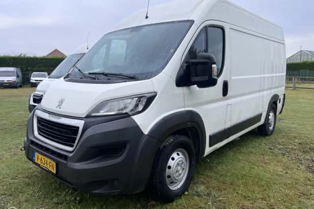 Peugeot Boxer (2017) thumbnail 1