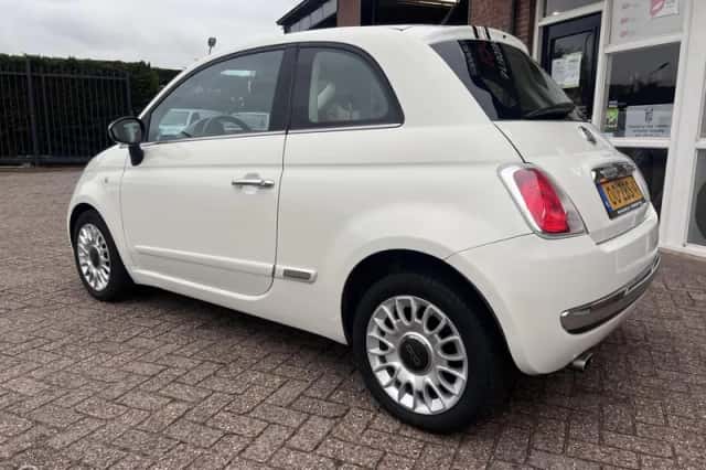 Fiat 500 (2012) thumbnail 4
