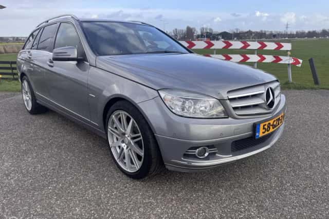 Mercedes-Benz C-Klasse (2008) thumbnail 3