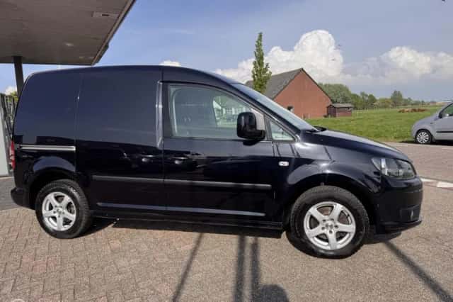 Volkswagen Caddy (2014) thumbnail 5