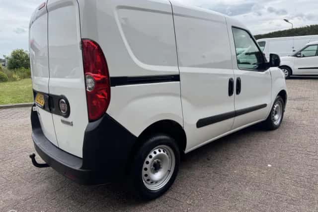 Fiat Doblò Cargo (2021) thumbnail 3