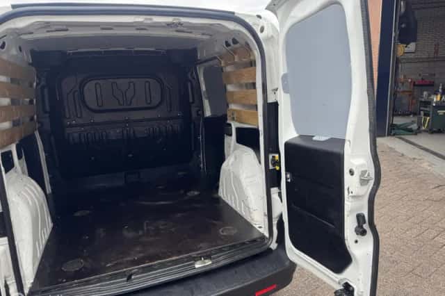 Fiat Doblò Cargo (2021) thumbnail 5