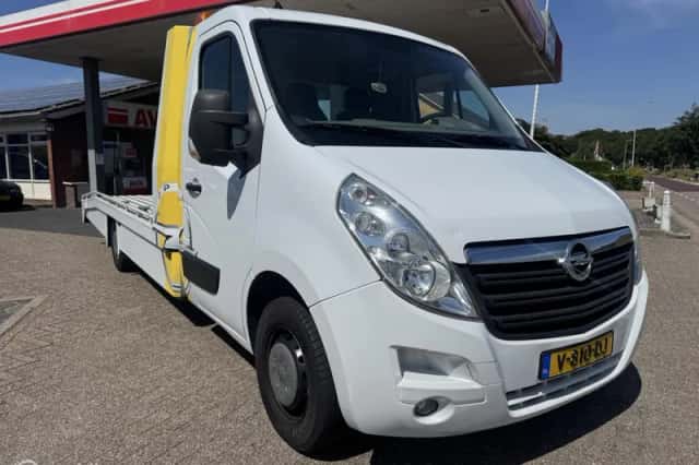 Opel Movano (2017) thumbnail 2