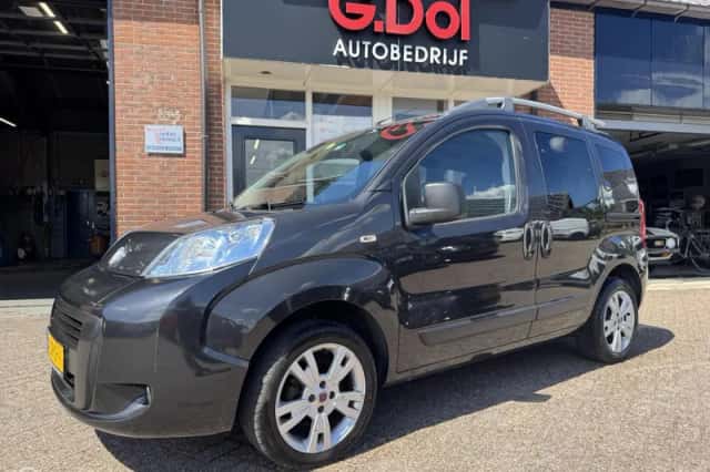 Fiat Qubo (2009) thumbnail 1