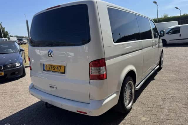 Volkswagen Transporter (2009) thumbnail 6