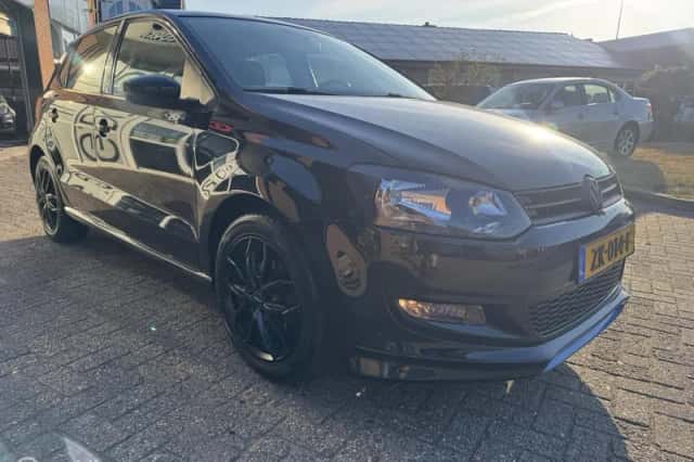 Volkswagen Polo (2011) thumbnail 4