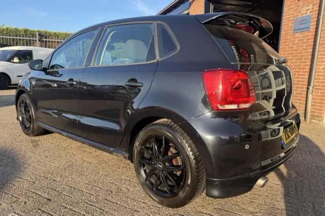 Volkswagen Polo (2011) thumbnail 6