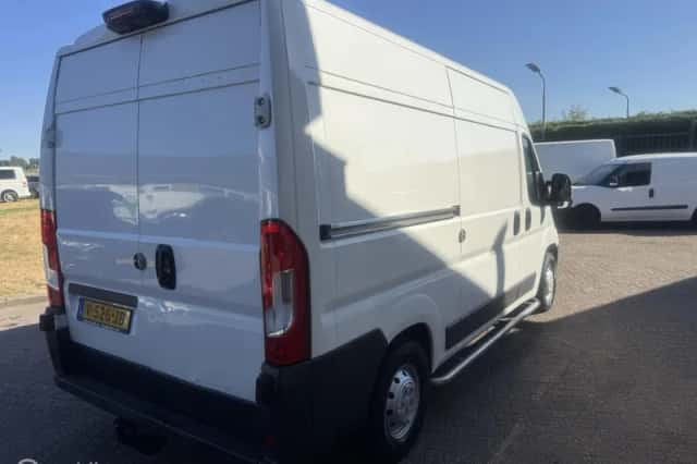 Peugeot Boxer (2017) thumbnail 4