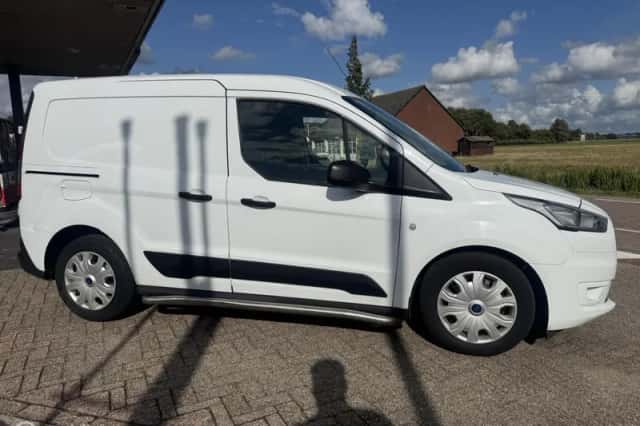 Ford Transit Connect (2019) thumbnail 4