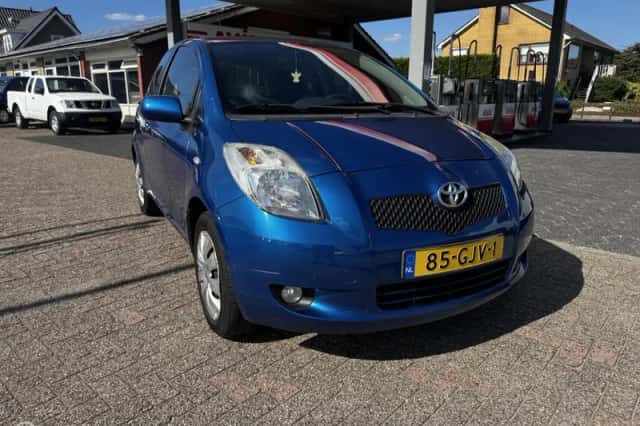 Toyota Yaris (2008) thumbnail 6