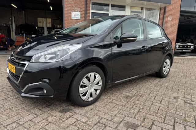 Peugeot 208 (2016) thumbnail 1