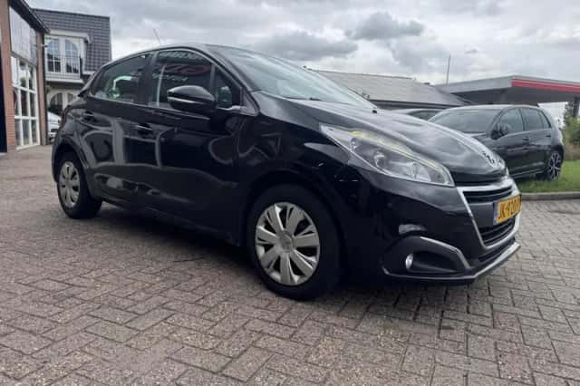 Peugeot 208 (2016) thumbnail 3