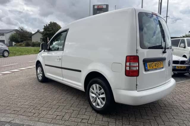 Volkswagen Caddy (2014) thumbnail 6