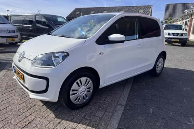 Volkswagen Up! (2015) thumbnail 1