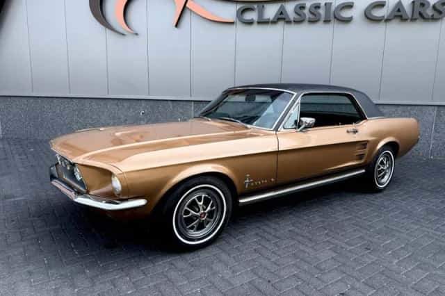 Ford Mustang (1967) thumbnail 1
