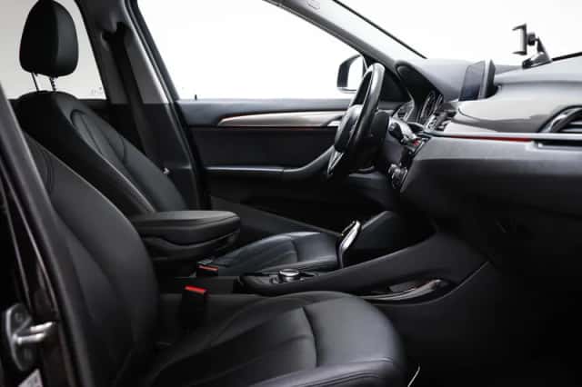 BMW X1 (2018) thumbnail 4