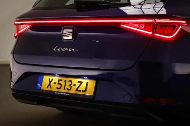 SEAT Leon Sportstourer (2020) thumbnail 6