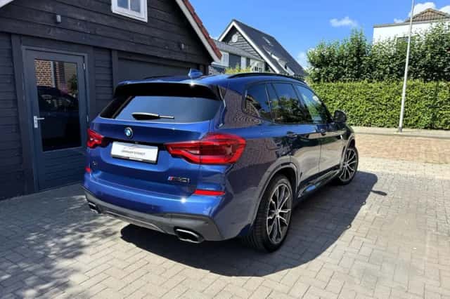 BMW X3 (2018) thumbnail 2