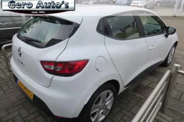 Renault Clio (2016) thumbnail 5