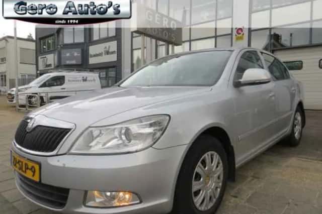 Škoda Octavia (2011) thumbnail 1