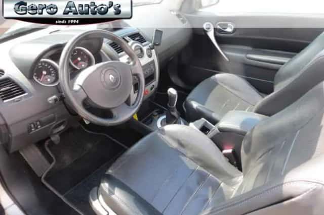 Renault Mégane (2005) thumbnail 2