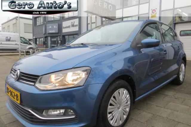 Volkswagen Polo (2016) thumbnail 1