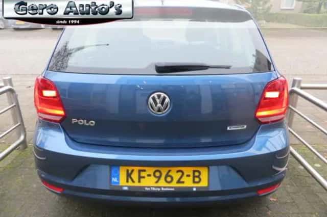 Volkswagen Polo (2016) thumbnail 5