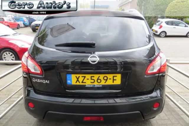 Nissan Qashqai (2012) thumbnail 4