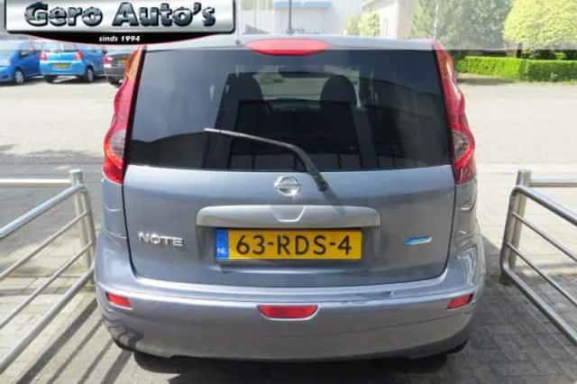 Nissan Note (2011) thumbnail 5