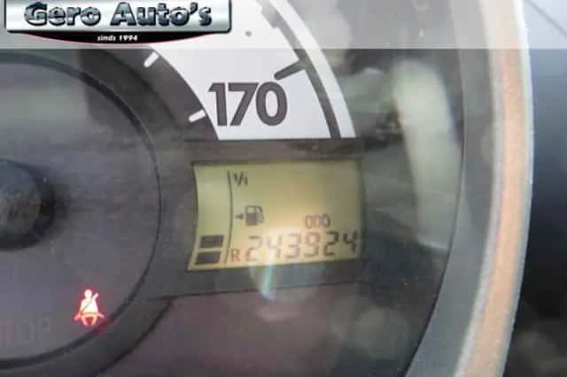 Toyota Aygo (2014) thumbnail 6