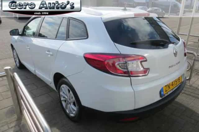 Renault Mégane (2016) thumbnail 4