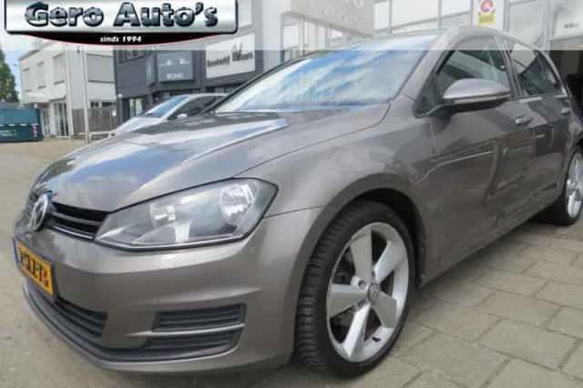 Volkswagen Golf (2014) thumbnail 1