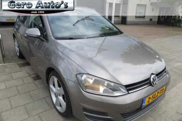Volkswagen Golf (2014) thumbnail 5