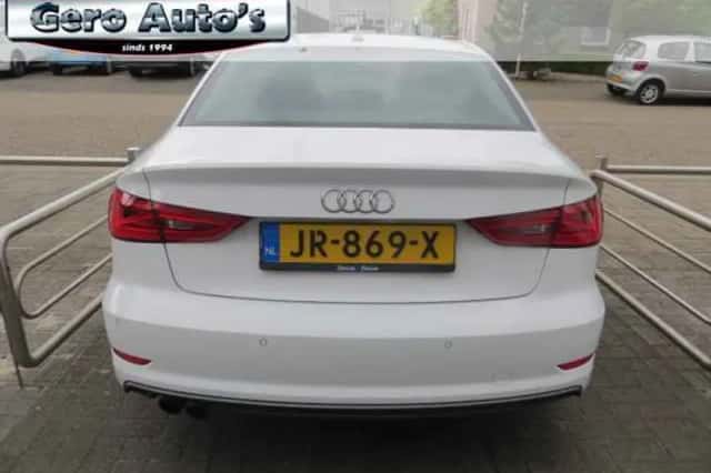 Audi A3 (2016) thumbnail 5